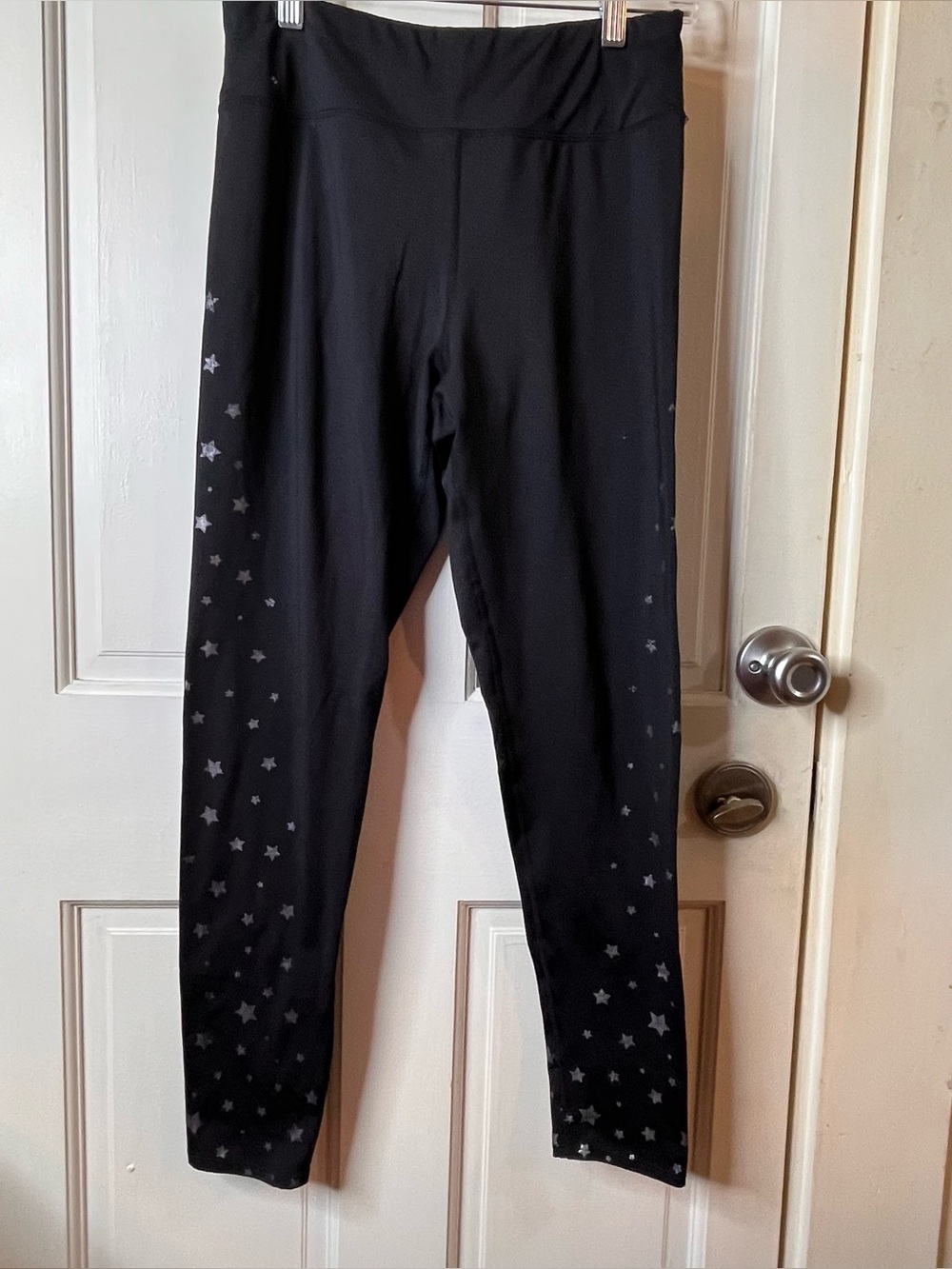 Xersion Black Leggings with Star Print